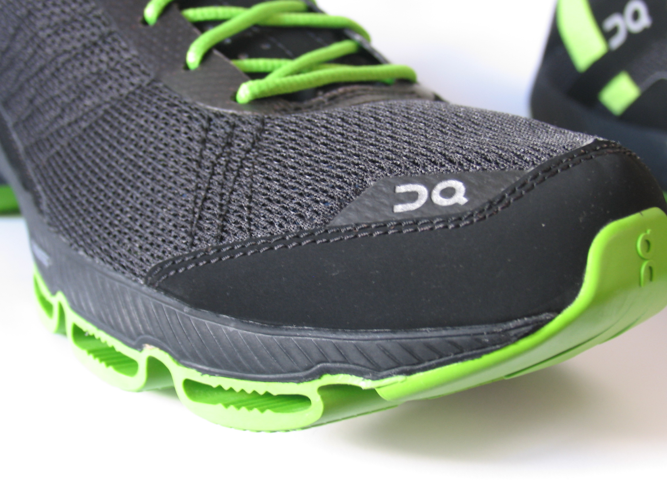 zapatillas running on