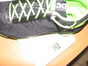 peso de las zapatillas on running cloudsurfer