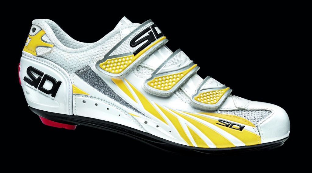 351_pop_moonw-whiyel-hd