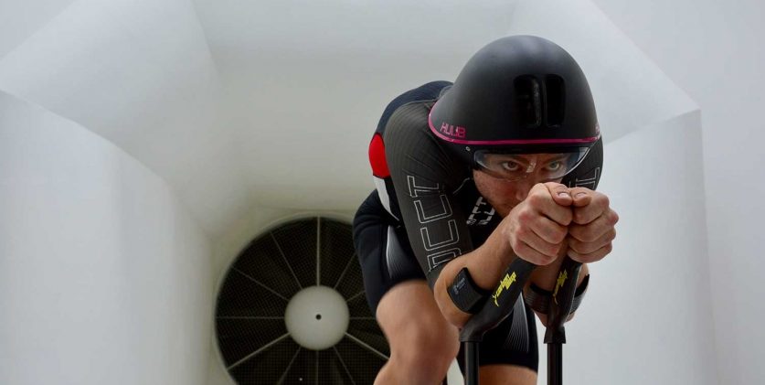 mono triatlon huub tunel de viento