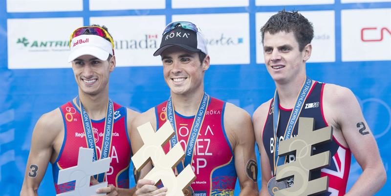 podim triatlon Noya, mola, y brownlee