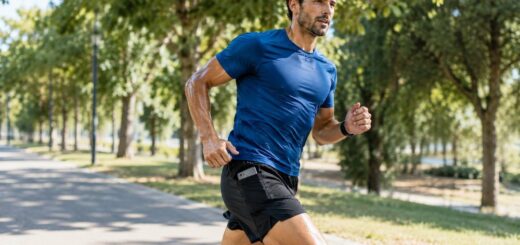 Pantalones cortos de running para hombre con bolsillo para móvil