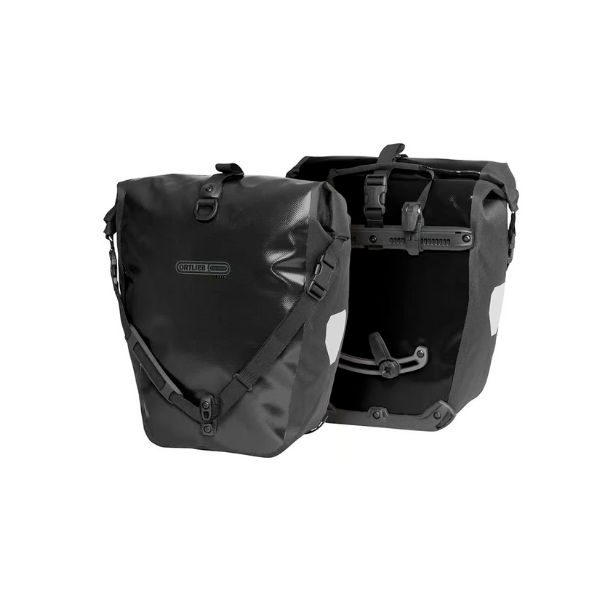 Alforjas Ortlieb Back Roller City en una bicicleta urbana
