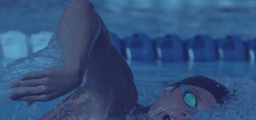 nadador respirando crol